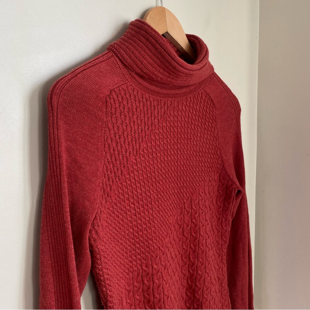 Smartwool Dacono Ski Sweater Cable Knit Turtleneck Red Small Gorpcore Outdoor - Picture 3 of 11